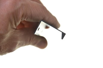 Uchwyt krawędziowy L 64 UM 492 czarny